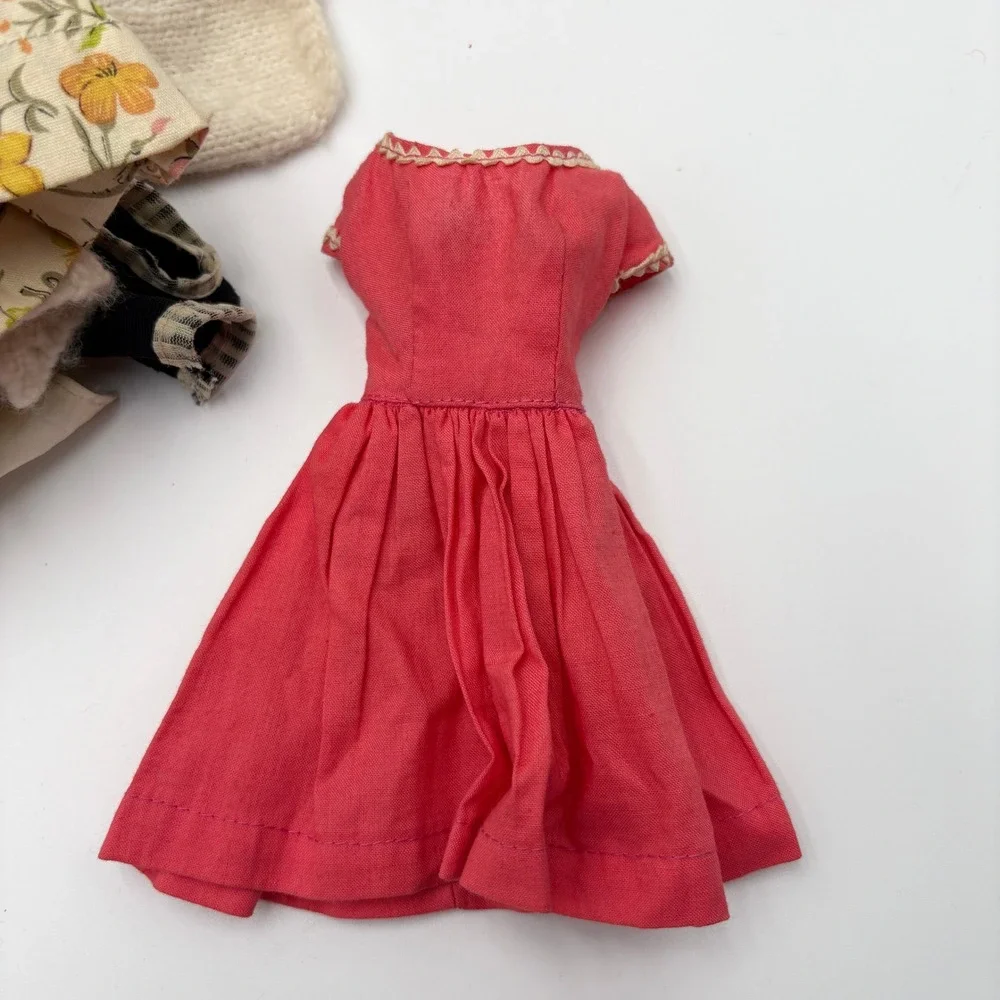 Vintage 1960s 1970s Mattel Barbie Skipper & Clone Doll Clothing Lot Over 1lb